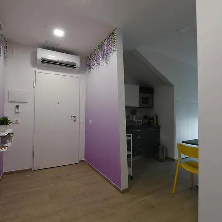 Le Stanze Di Gio B&B 테라모