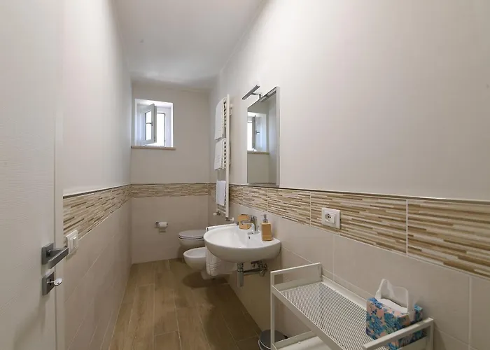 לינה וארוחת בוקר Le Stanze Di Gio 3*